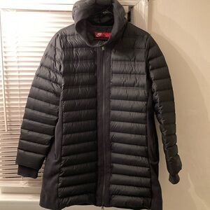 Black XL Nike puff coat women’s